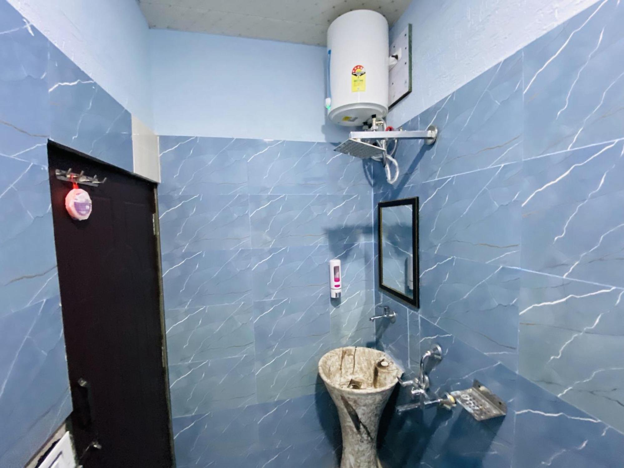 Dharohar Homestay By Yatrimap Rishīkesh Buitenkant foto